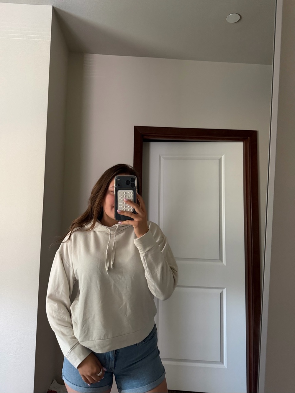 Quince Cream Lightweight Pullover Hoodie - Casual Everyday Style